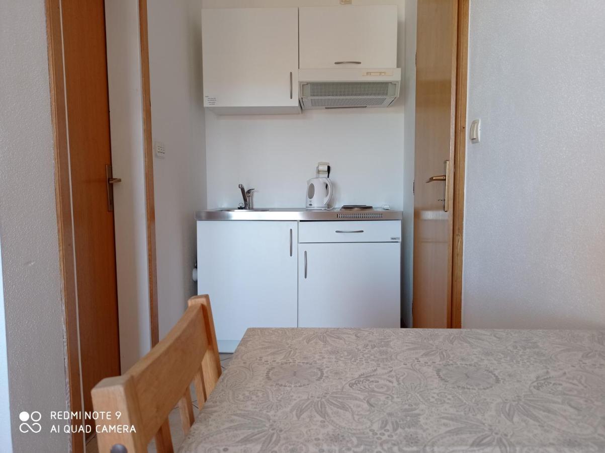 Studio Apartment With Balcony Trogir Ngoại thất bức ảnh