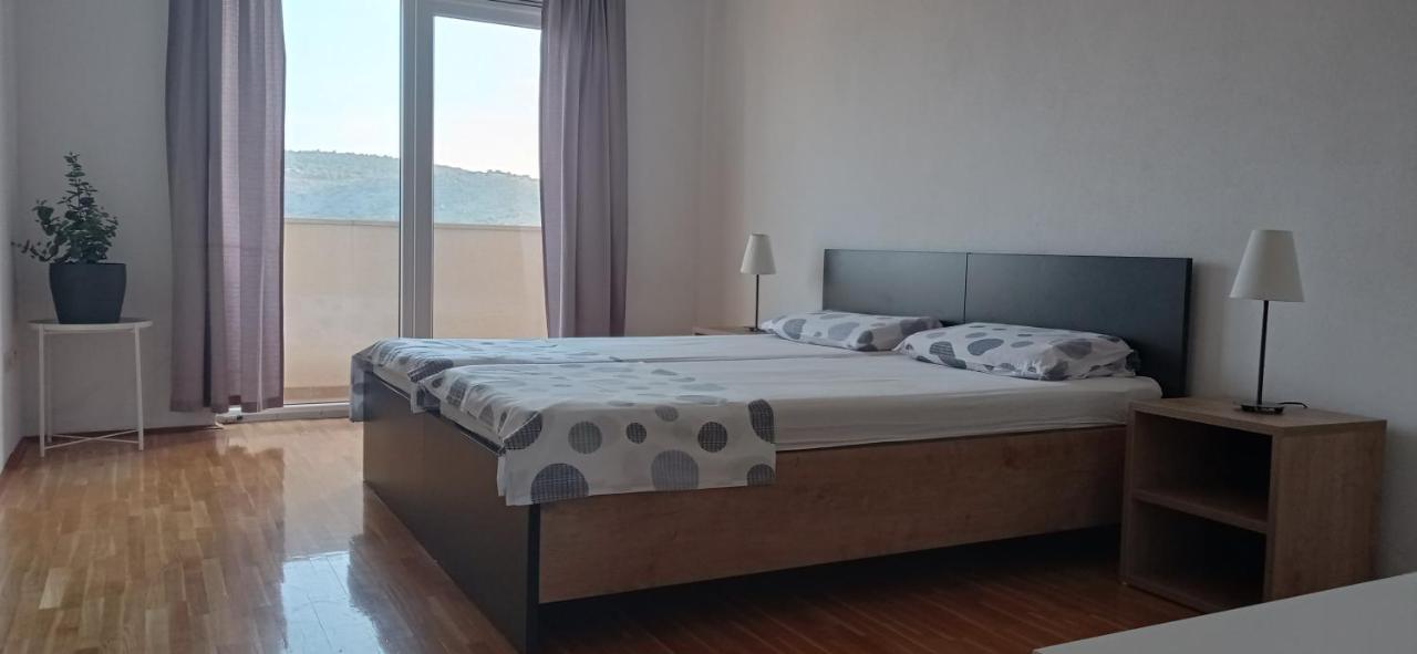 Studio Apartment With Balcony Trogir Ngoại thất bức ảnh
